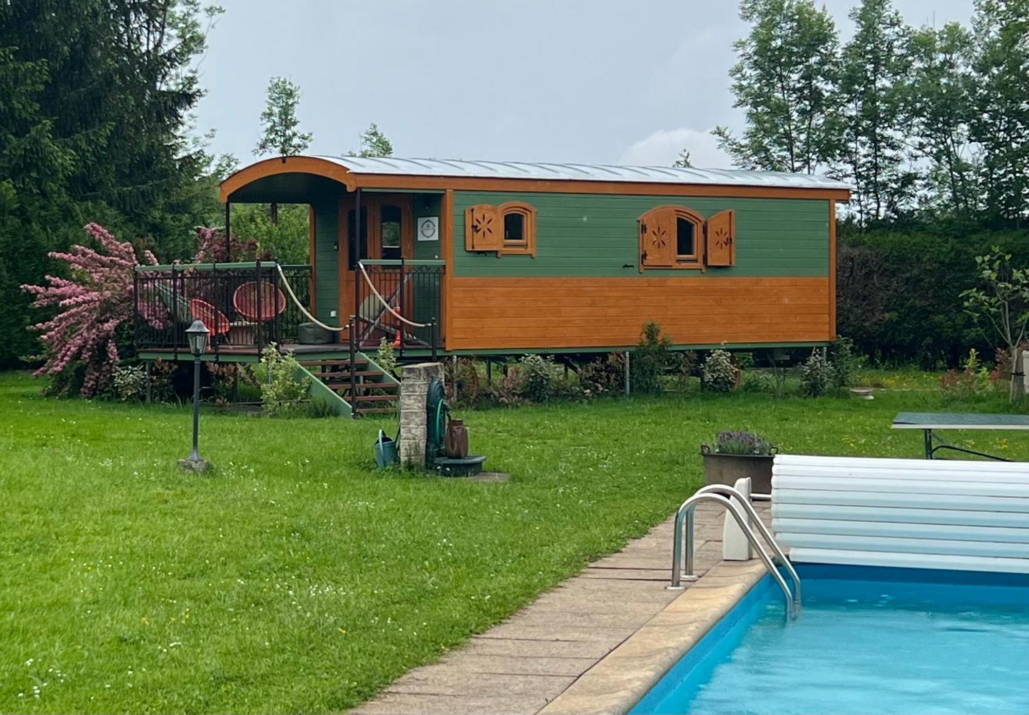 La Roulotte Deluxe De Malpas Bed and Breakfast Quingey Eksteriør billede